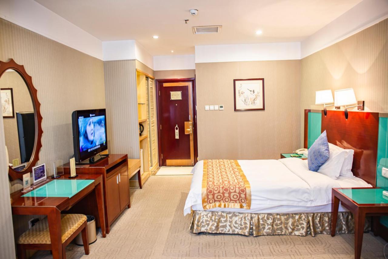 Uiles Hotel Hohhot Esterno foto