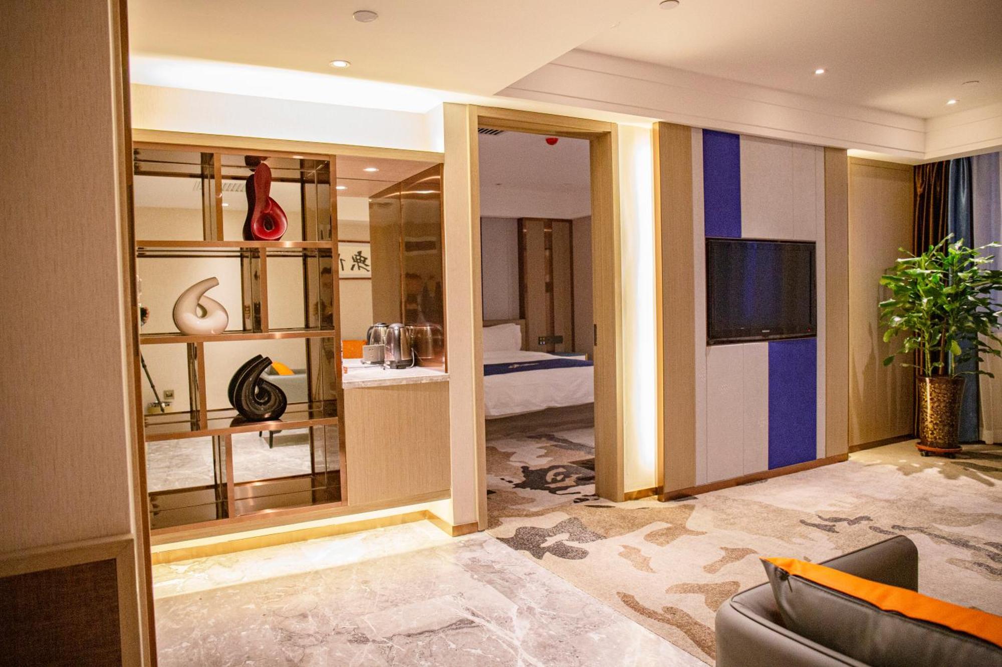 Uiles Hotel Hohhot Esterno foto