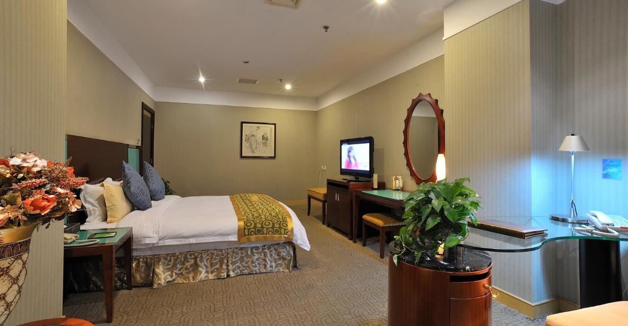 Uiles Hotel Hohhot Esterno foto